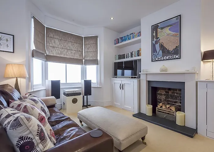 Veeve - Style In Wimbledon